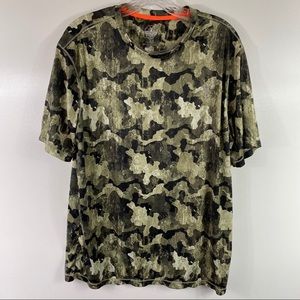 🍁 Southern Legends Camo Shirt Men’s Size Medium